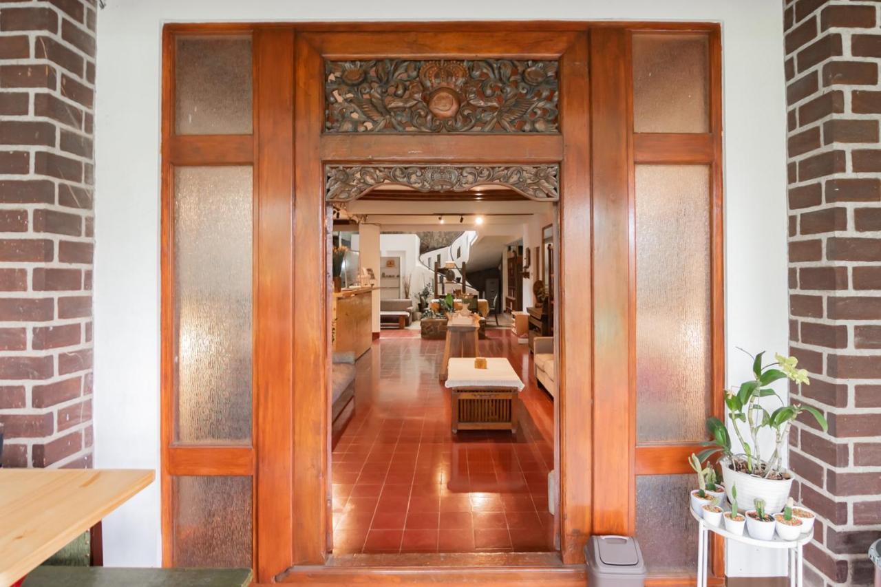 Samakta Guest House Lembang Exterior photo